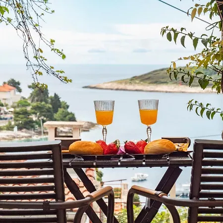 Jaksa Apartment Hvar Town
